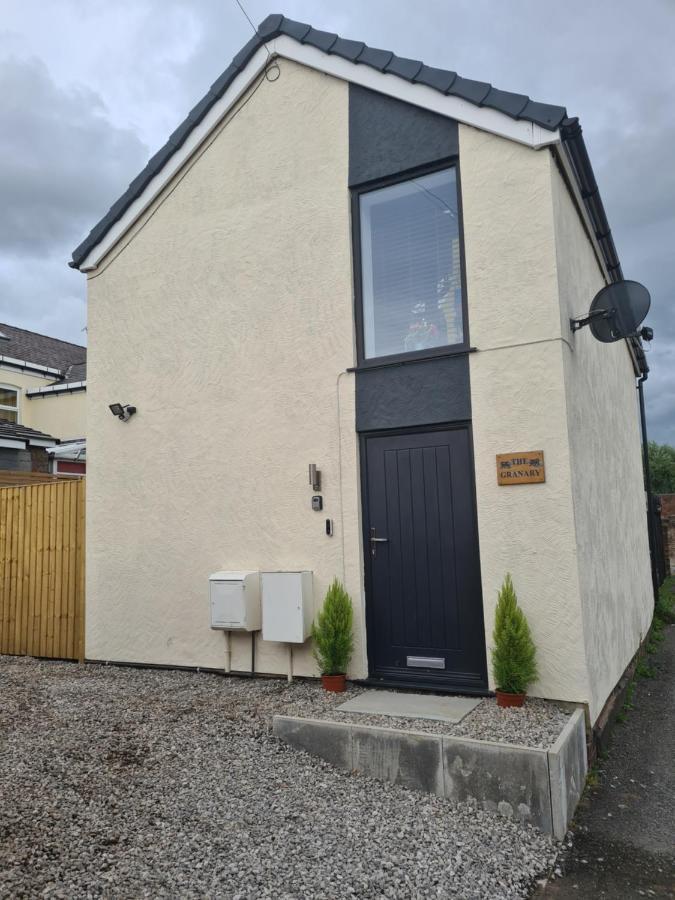 The Granary Villa Buckley Exterior foto